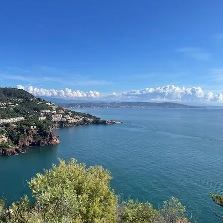 In With Marina Views Διαμέρισμα Mandelieu